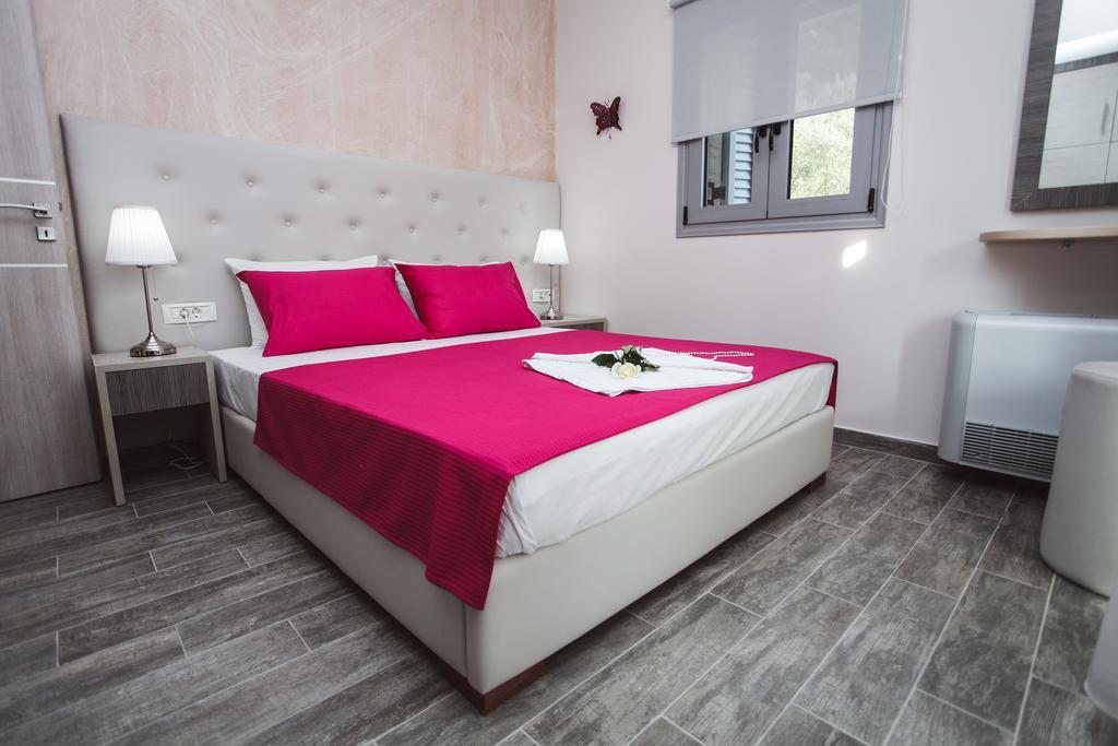 Ionian Diamond Villas Mikros Gialos Exterior foto